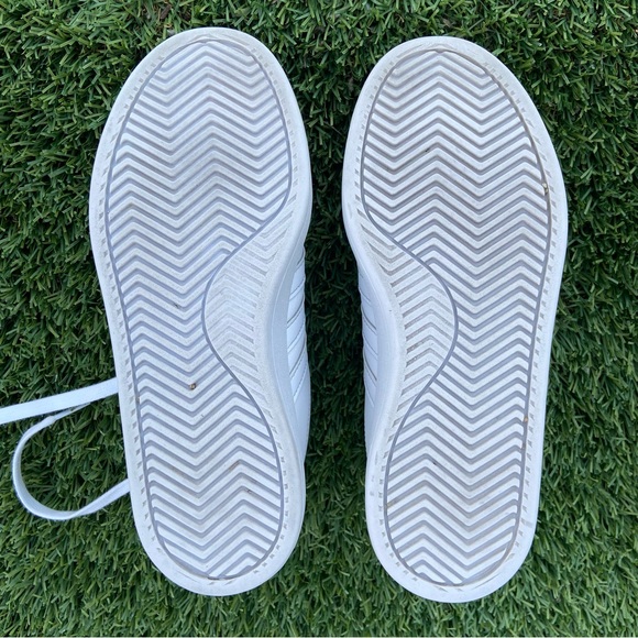 Adidas Grand Court 2.0 White/Gold Leather Sneakers (FIT LIKE A 7.5) - Picture 9 of 12